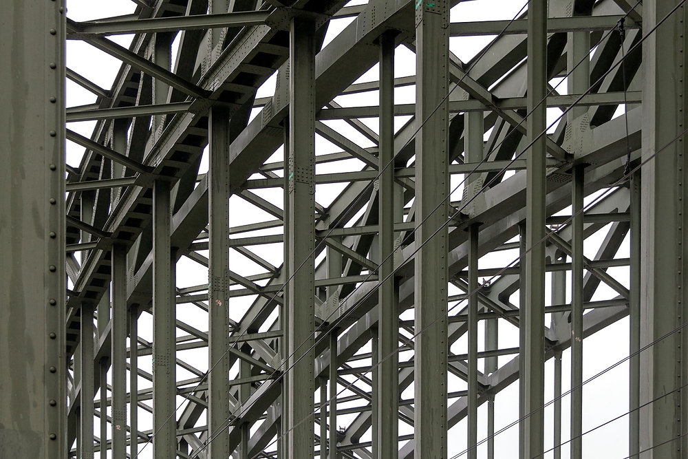Spotting Vendor Risks in Substation Steel Procurement